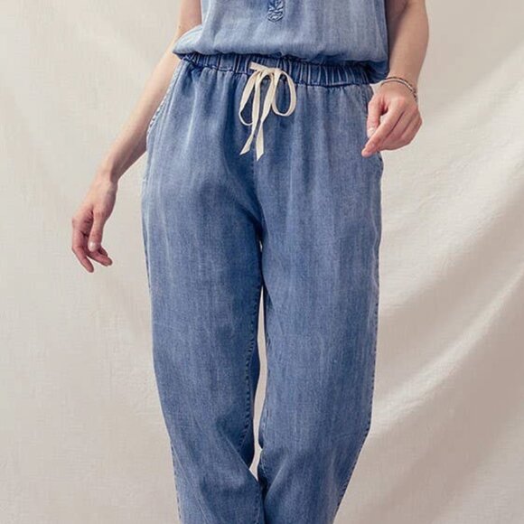 URBAN DAIZY TENCEL DRAWSTRING SLEEVELESS JUMPSUIT NWT NEVER WORN! - Picture 3 of 5